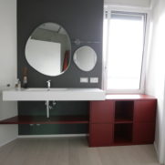 Bagno laccato rosso – Milano