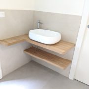Bagno impiallaciato rovere – Corso Monforte – Milano